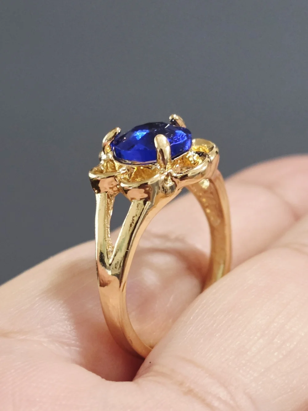 Gold Floral Ring with Sapphire-Blue Stone - Women Jewelry
